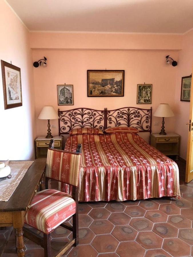 Bed and Breakfast La Capanna Di Giuseppe E Maria Taormina Esterno foto