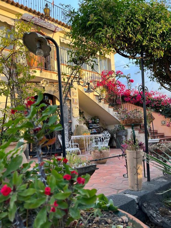 Bed and Breakfast La Capanna Di Giuseppe E Maria Taormina Esterno foto