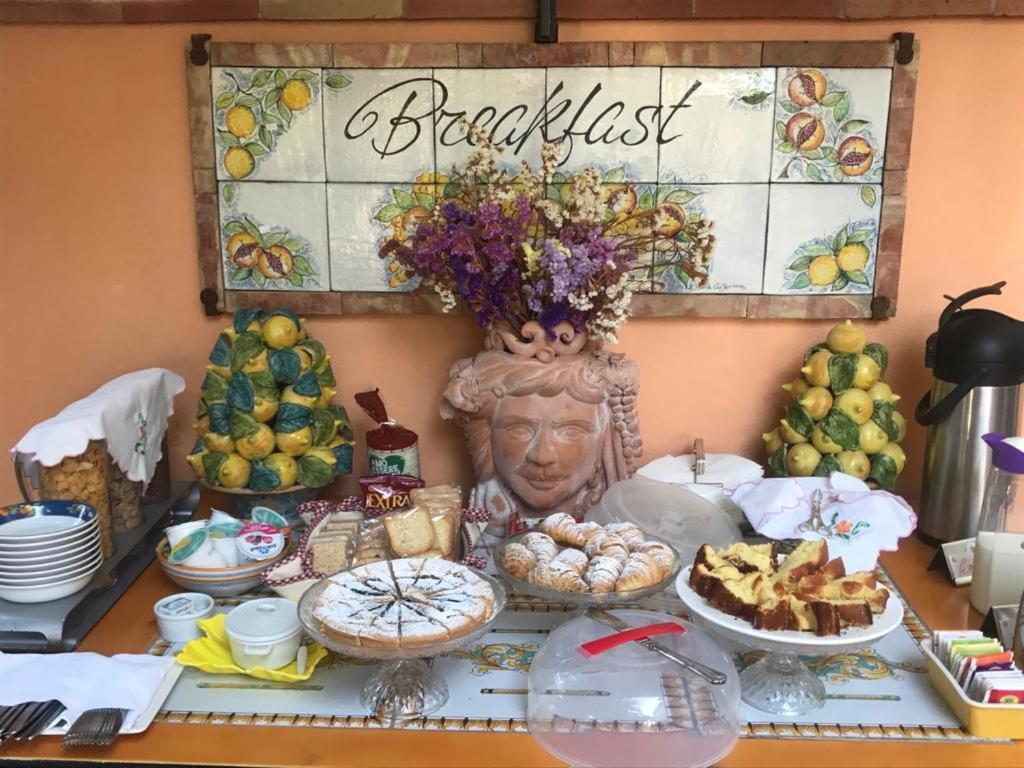 Bed and Breakfast La Capanna Di Giuseppe E Maria Taormina Esterno foto