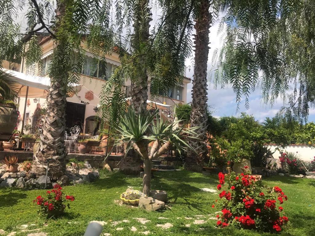 Bed and Breakfast La Capanna Di Giuseppe E Maria Taormina Esterno foto