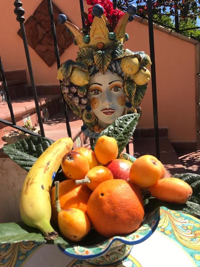 Bed and Breakfast La Capanna Di Giuseppe E Maria Taormina Esterno foto
