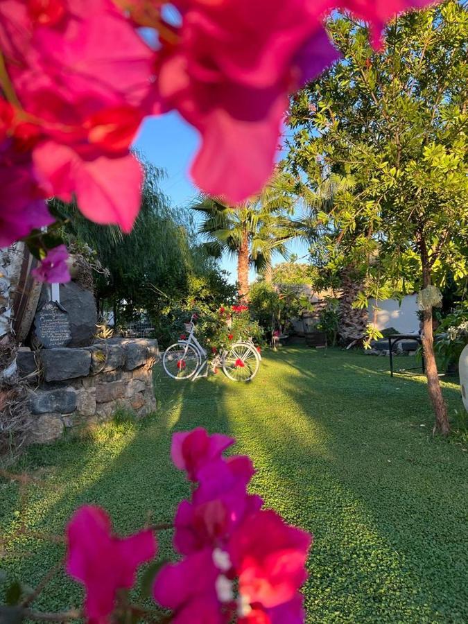 Bed and Breakfast La Capanna Di Giuseppe E Maria Taormina Esterno foto