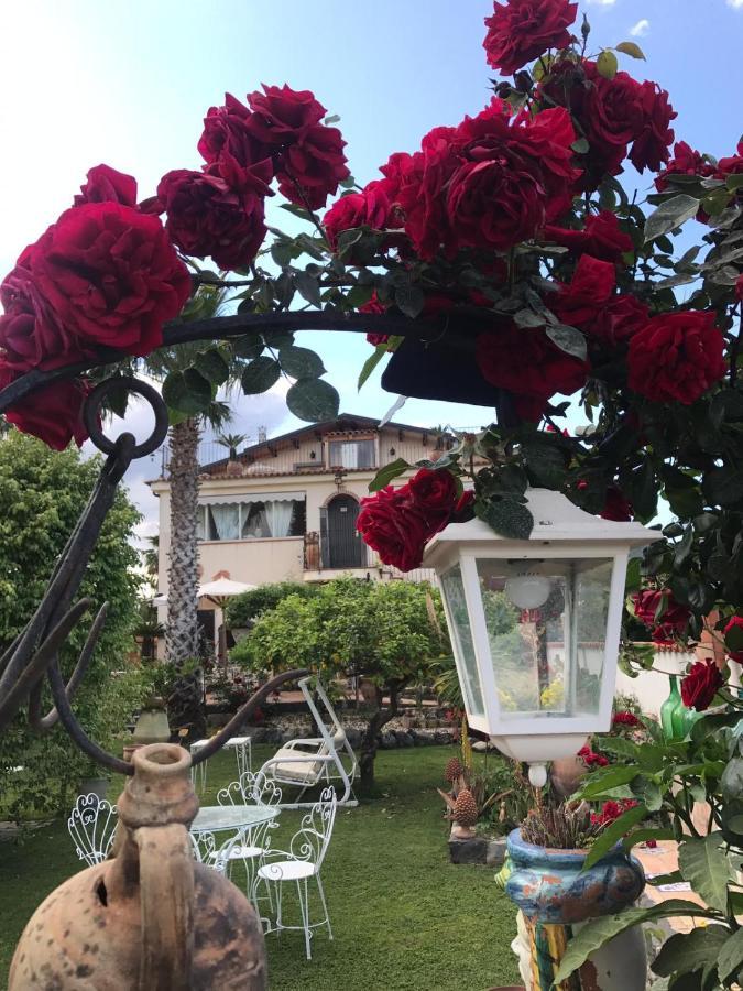 Bed and Breakfast La Capanna Di Giuseppe E Maria Taormina Esterno foto